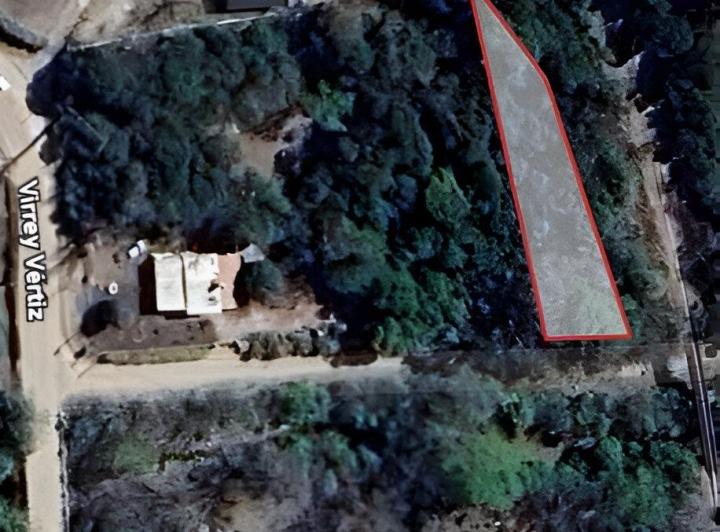 Terreno · 554m²