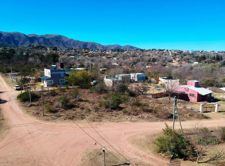 Terreno · 908m²