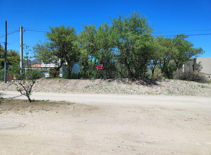 Terreno · 992m²
