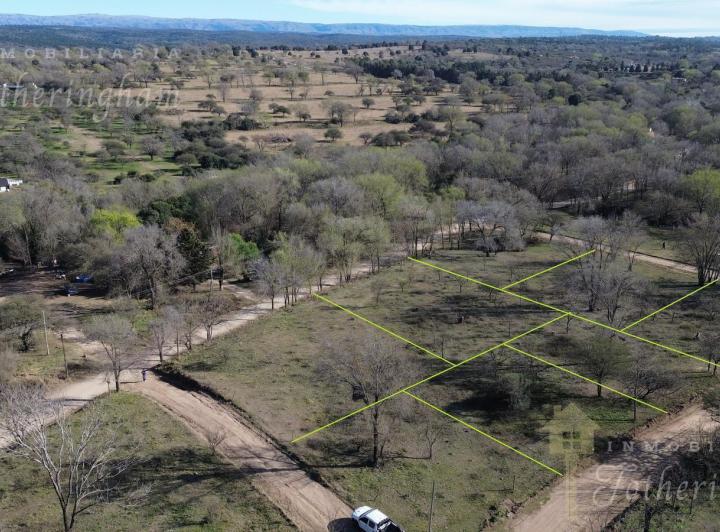 Terreno · 731m²
