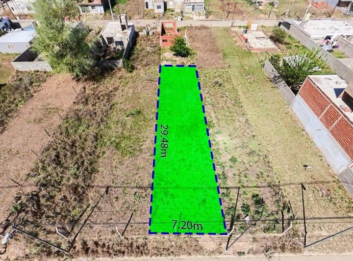 Terreno · 212m²