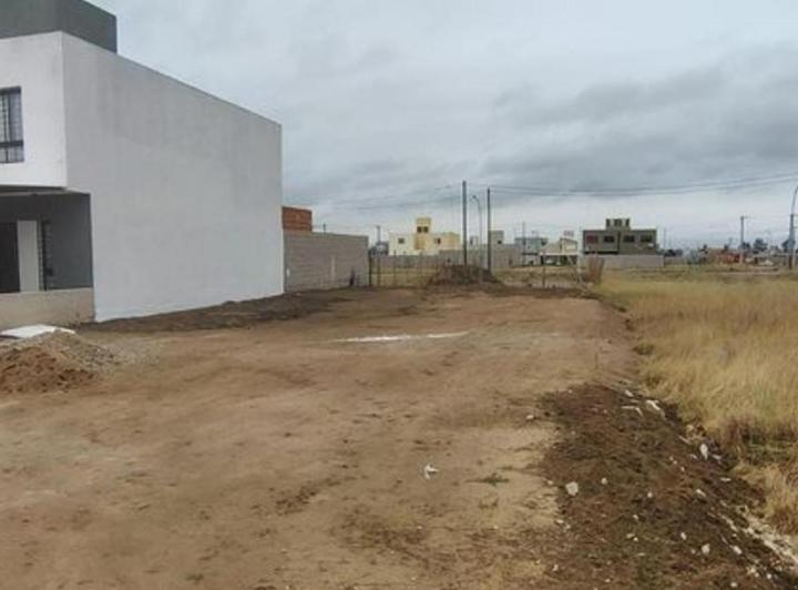 Terreno · 271m²