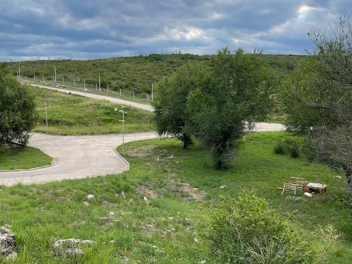 Terreno · 1400m²