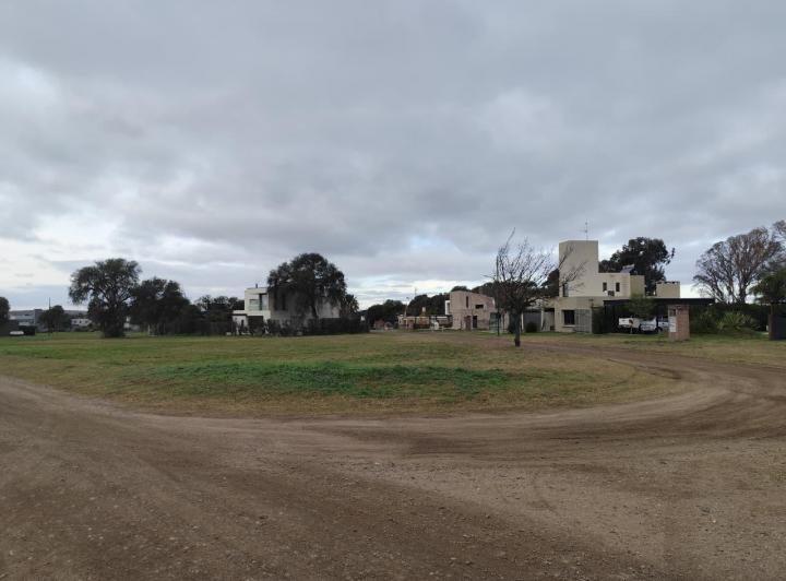 Terreno · 853m²