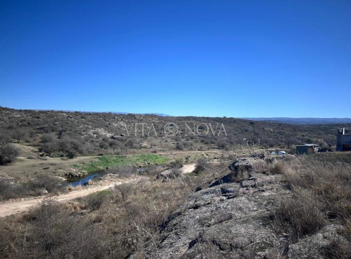 Terreno · 555m²