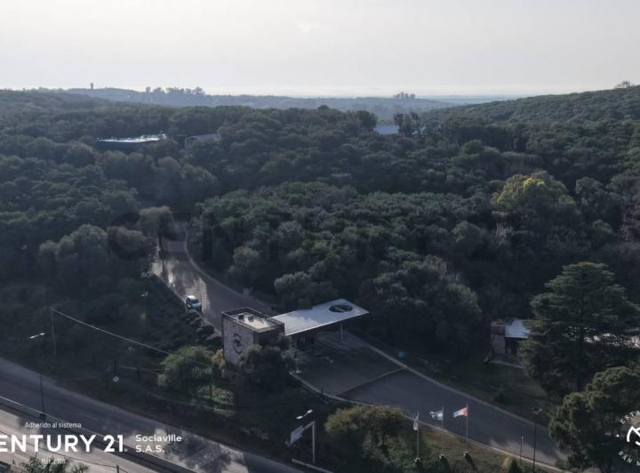 Terreno · 1472m²