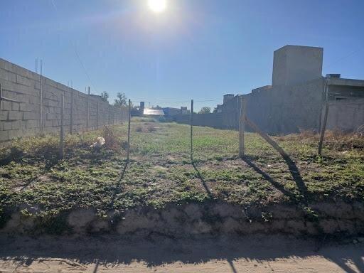 Terreno · 765m²