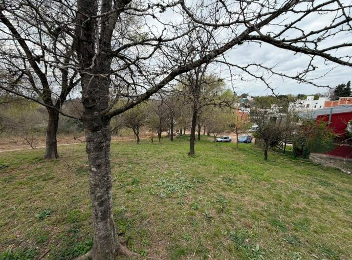 Terreno · 1073m²