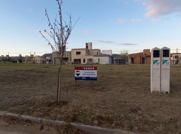 Terreno · 350m²