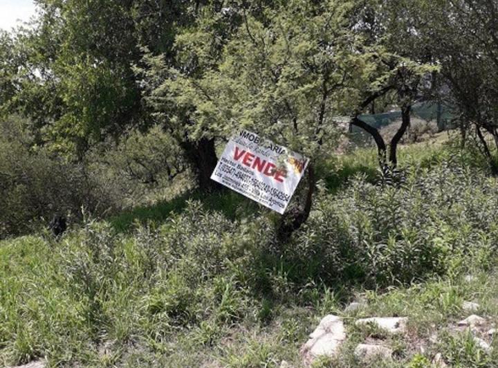 Terreno · 840m²