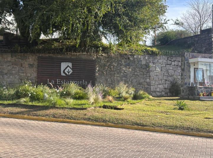 Terreno · 503m²