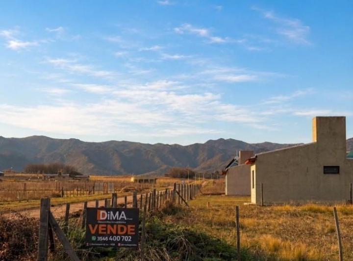 Terreno · 937m²