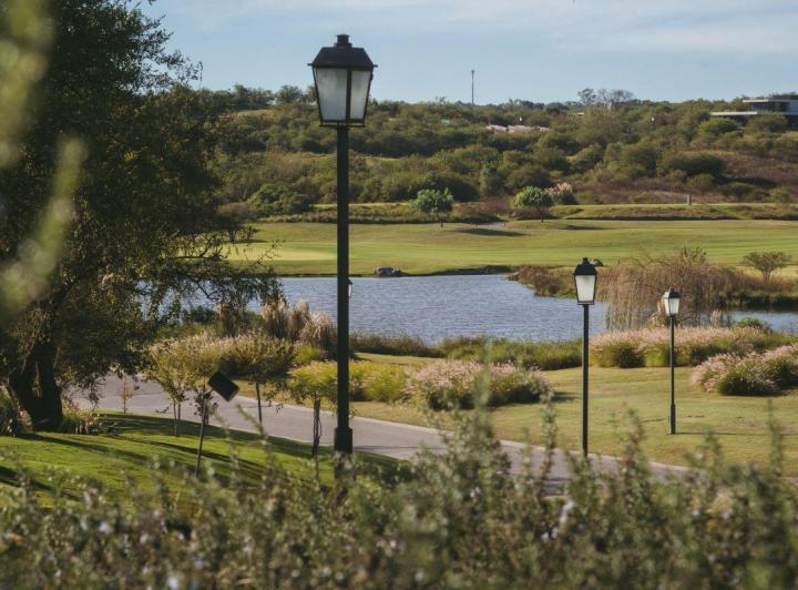 Terreno · 1737m²