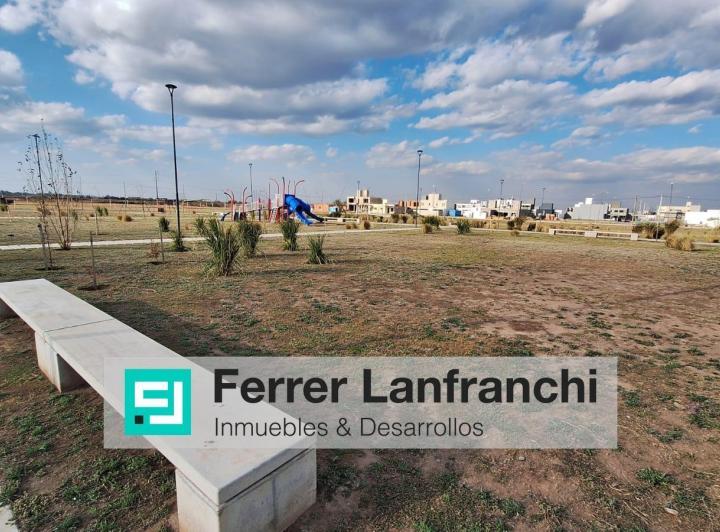 Terreno · 258m²