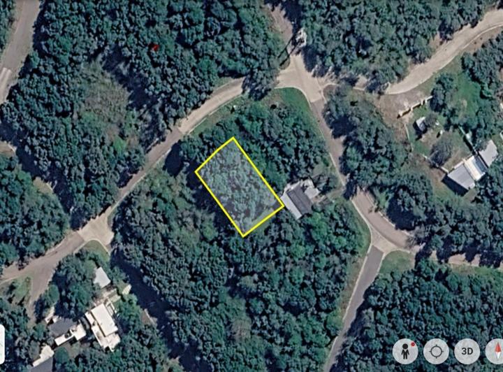 Terreno · 608m²