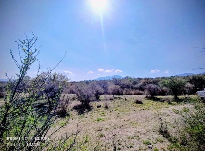 Terreno · 733m²