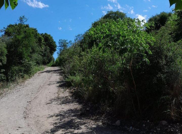 Terreno · 738m²