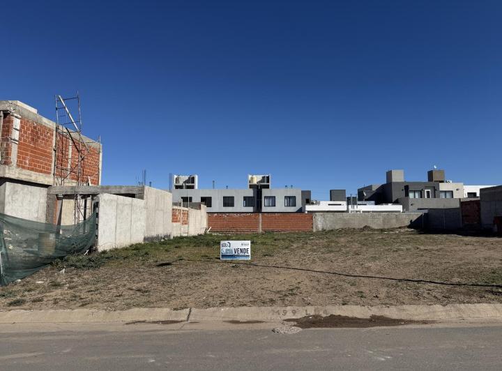 Terreno · 360m²