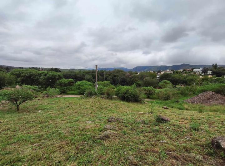Terreno · 748m²
