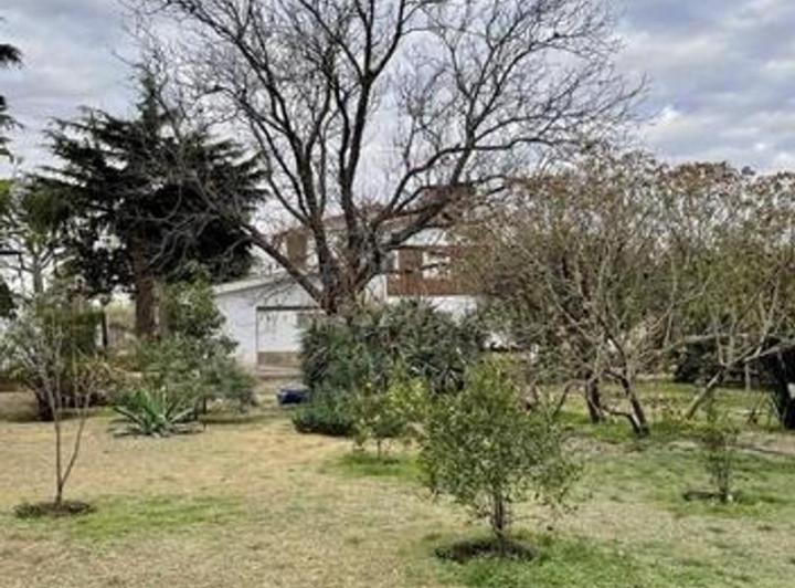 Terreno · 725m²