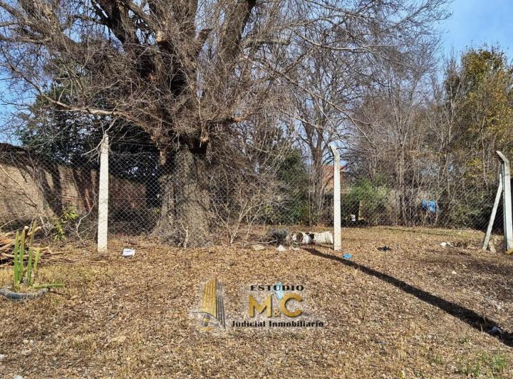 Terreno · 246m²