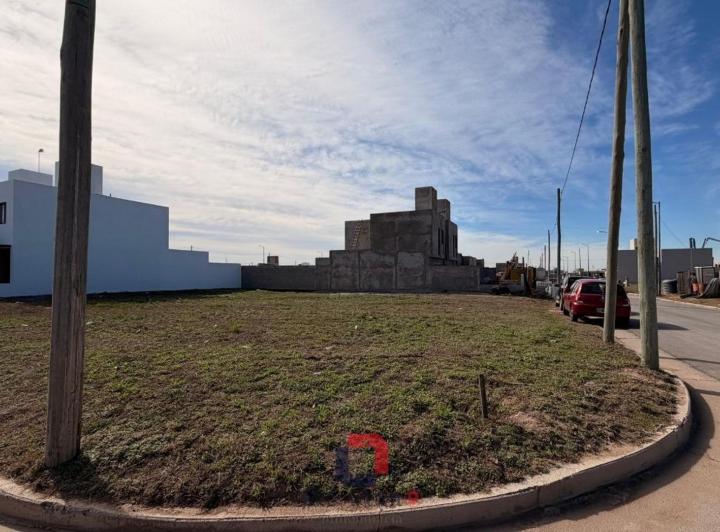 Terreno · 300m²