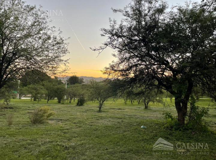 Terreno · 450m²