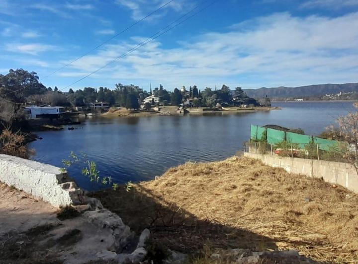Terreno · 652m²