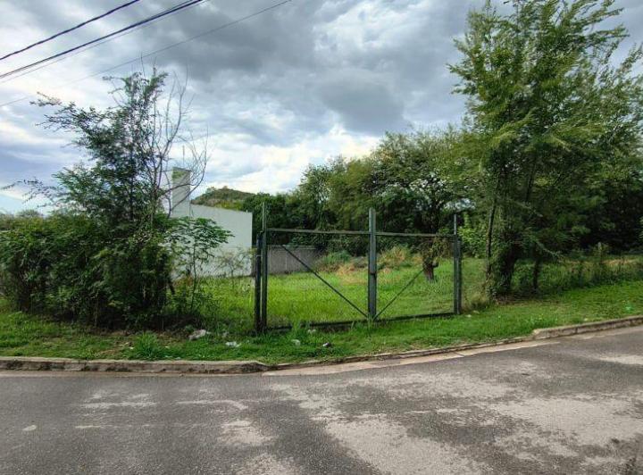 Terreno · 1500m²