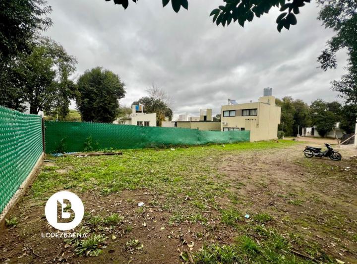 Terreno · 400m²