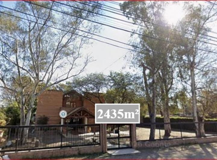 Terreno · 751m²