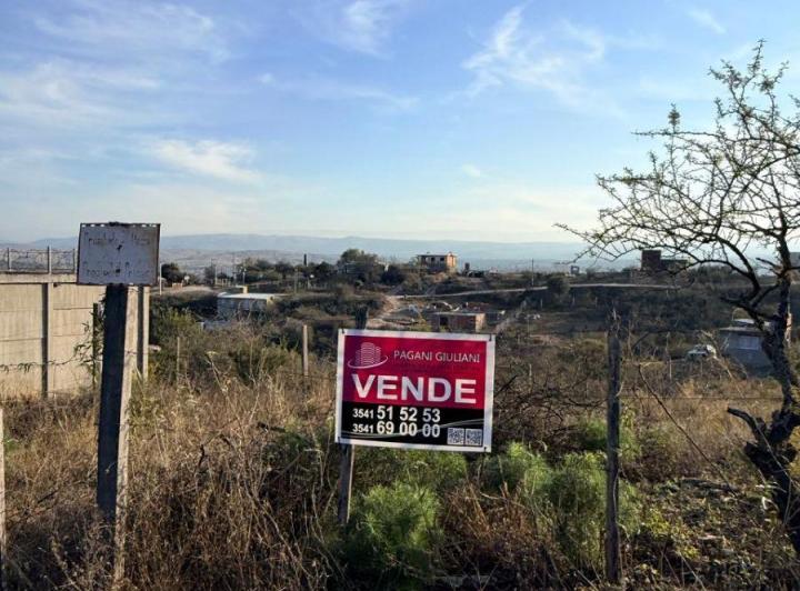 Terreno · 812m²