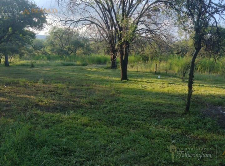 Terreno · 1058m²