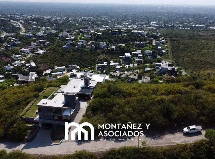 Terreno · 1328m²
