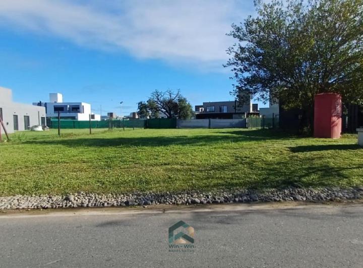 Terreno · 600m²
