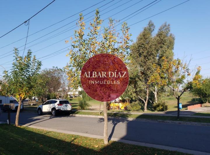 Terreno · 377m²