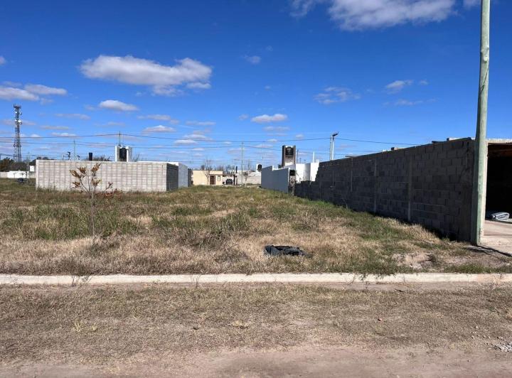 Terreno · 251m²