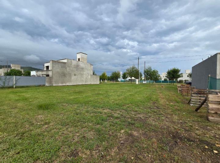 Terreno · 350m²