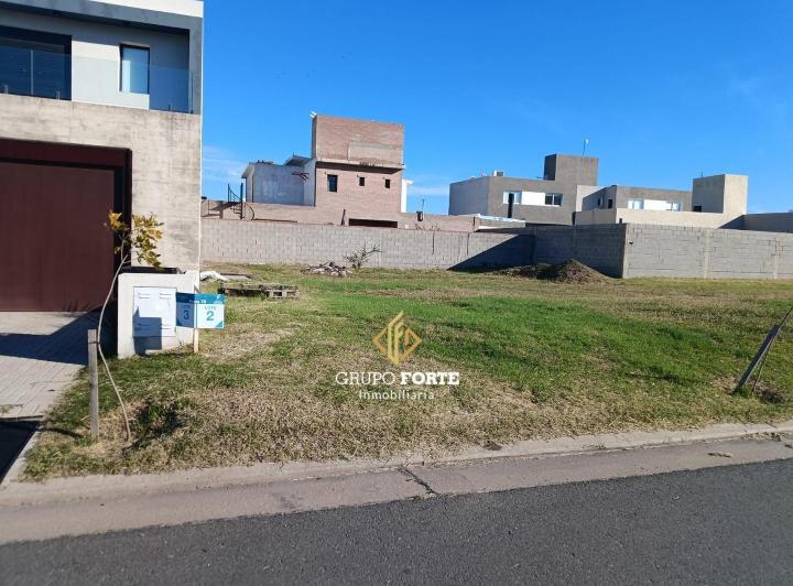Terreno · 360m²
