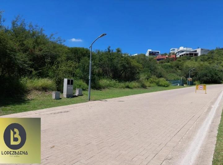 Terreno · 1185m²
