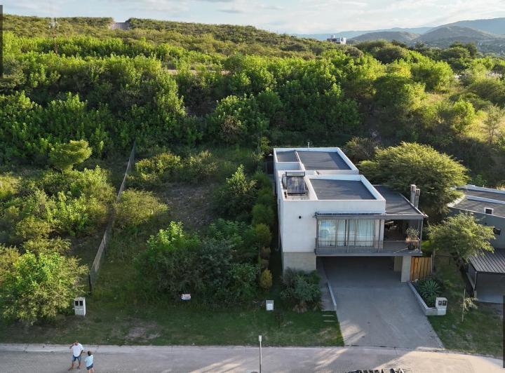 Terreno · 451m²