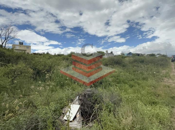 Terreno · 880m²