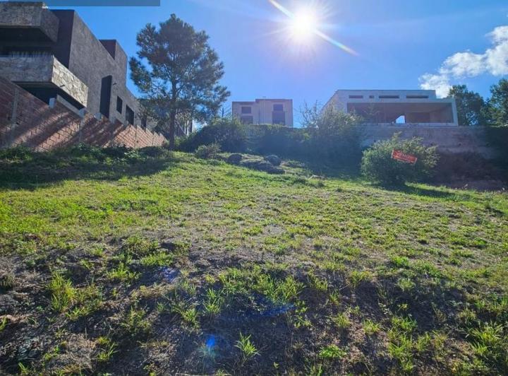Terreno · 466m²