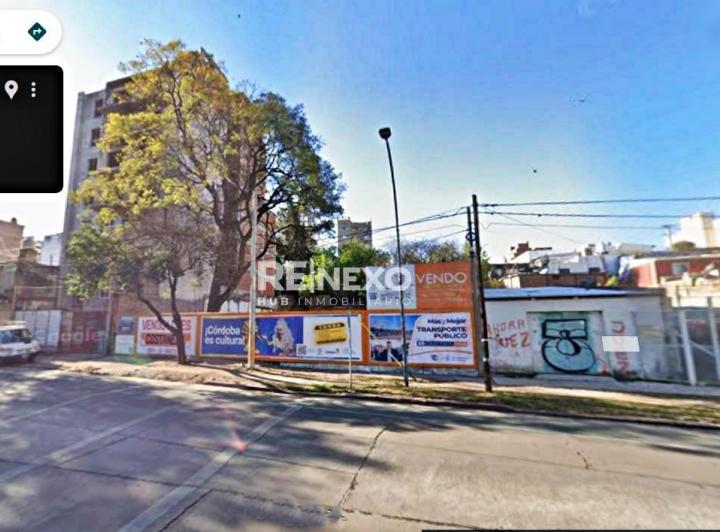 Terreno · 300m²