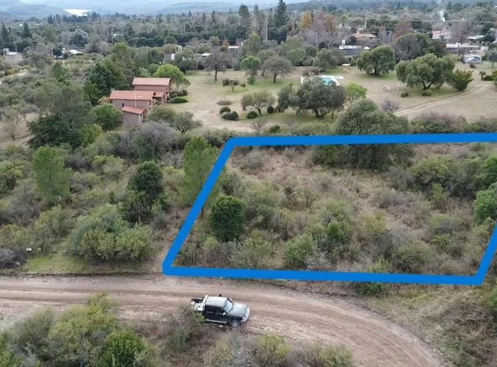 Terreno · 1550m²
