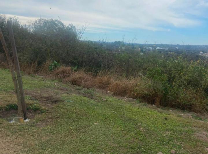 Terreno · 1200m²