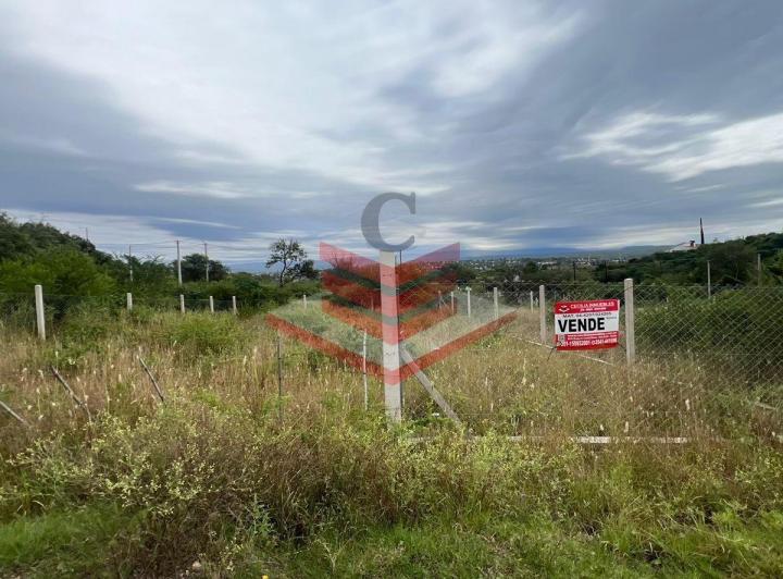 Terreno · 400m²