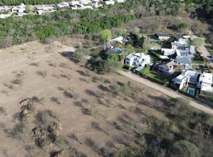 Terreno · 13000m²