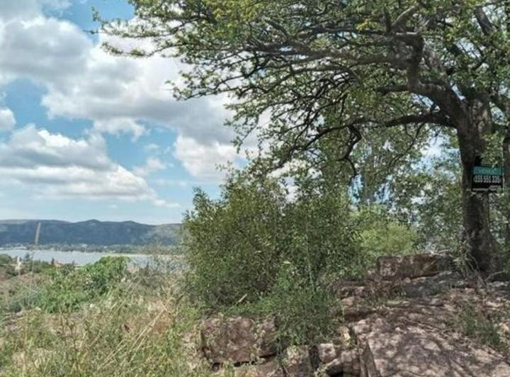 Terreno · 700m²