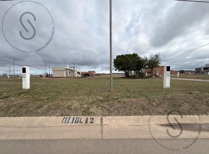 Terreno · 263m²